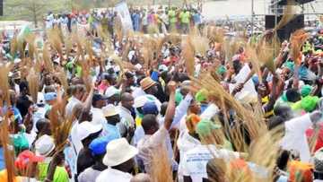 Sama da mutane 1,500 suka canja sheka daga PDP suka koma APC