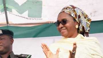 Oyoyo: Minista ta gamu da lale daga Ma'aikata yayin da ta je shiga ofis