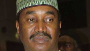 Badakalar biliyan N5.7bn: Tsohon hadimin Shema ya kwance ma sa zani a gaban kotu