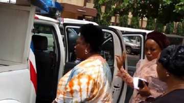 BREAKING: Police rescues 58-year-old woman who tried jumping into the lagoon from Third Mainland Bridge (photos)