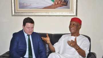 APC sends message to UK government over President Buhari's 2015 campaign promises (photos)