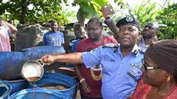 Dubu ta cika: Yan sanda sun kama kamfanin lemon bogi, karanta kaji ko kana sha baka sani ba