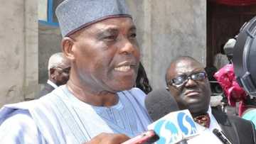 Sunayen barayin gwamnati: Ko dai a bani hakuri, ko kuma mu hadu a kotu - Dokpesi