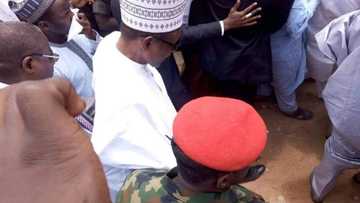 Da dumin sa: Buhari ya nuna alhini yayin da ya ziyarci kasuwar Azare da gobara ta lalata, kalli hotuna