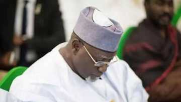 Ta tabbata: Tsohon hadimin shugaban DSS ya fallasa yadda yake karbar cin hanci daga makiyan Buhari