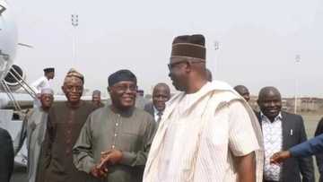 2019: Ya zama dole PDP su hada kai don kwato mulki daga hannun Buhari – Cewar Fayose yayinda ya tarbi Atiku