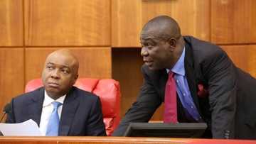 Haramcin tafiya da gwamnatin tarayya ta kafa akan jaridu kawai yake aiki – Jiga-jigan PDP