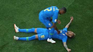 Russia 2018: Coutinho, Neymar score as Brazil beat hard fighting Costa Rica