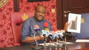 Umarni daga Kotu zuwa ga EFCC, DSS, da ‘Yan sanda: Kada ku sake ku caje gidan Gwamnan Rivers