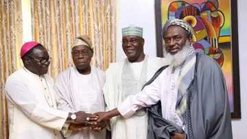 Limamin Kirista ya yi kaca-kaca da Buhari ya ce Najeriya ta na daf da kifewa