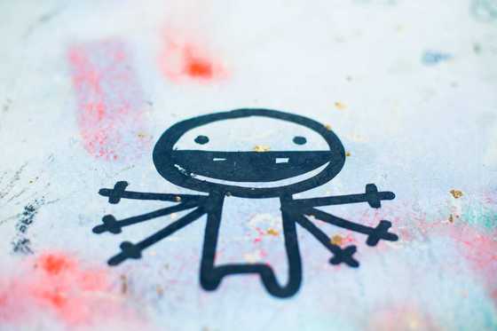 50 simple things to draw on your hand with a pen when bored - Legit.ng