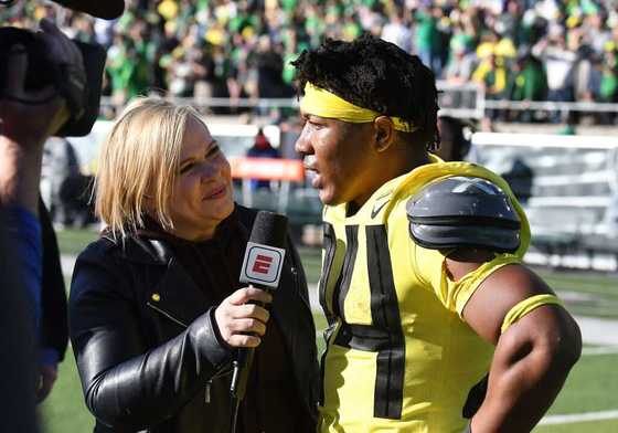 ESPN female reporters: 30 women who make the channel what it is - Legit.ng