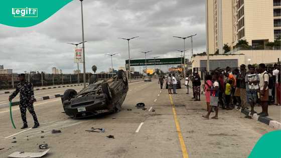 One klled, 3 injured as Lexus SUV crashes on Lagos coastal road