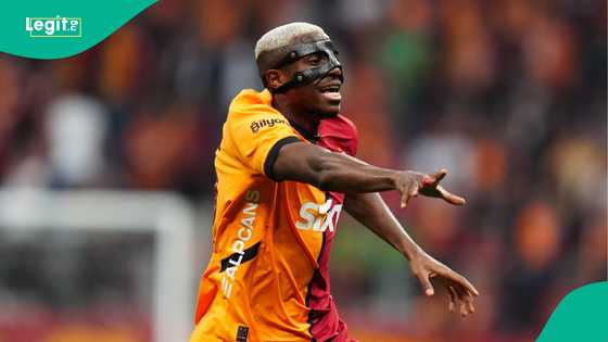 Fabrizio Romano names 3 clubs after Osimhen, denies Manchester United's interest