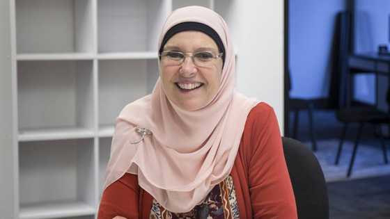 Allahu Akbar: Wata Kirista kenan da ta Musulunta ta kuma Musuluntar da danginta gaba daya da kuma abokanan ta sama da 30