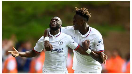 England boss set to begin talks with Chelsea duo as Nigeria mount pressure on the players