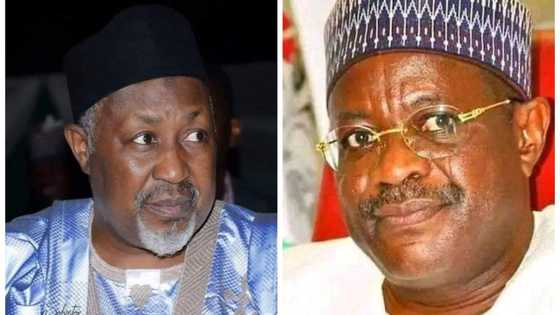 Rikicin APC Ya Dauki Sabon Salo, Majalisa Ta Tsige Ciyaman Daga Mukaminsa a Jihar Arewa