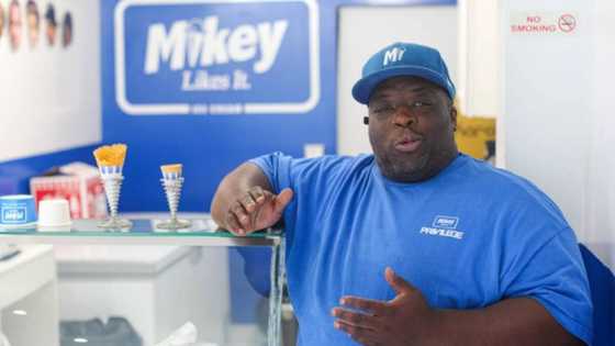 Man using ice cream shop to take kids off the streets says his business started after discovering a cookbook