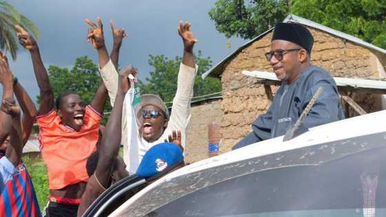 Yanzun Nan: Gwamnan Bauchi Ya Watsar da Mataimakinsa, Ya Ayyana Sabon Abokin takararsa Na 2023