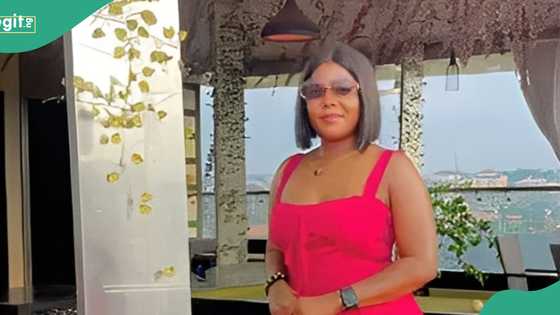 Lady kills self after she caught boyfriend with another woman in apartment she rented for him