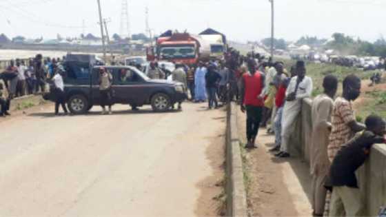 Armed bandits kill 8-month pregnant woman on Kaduna expressway