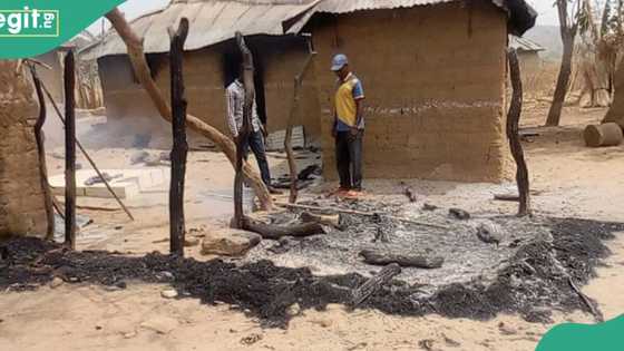 'Yan bindiga sun kona mutane 12 har lahira, sun kuma babbake gidaje 17 a wata jihar Arewa