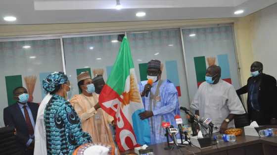 2023: Mass exodus of prominent chieftains hits APC in northern states, names revealed