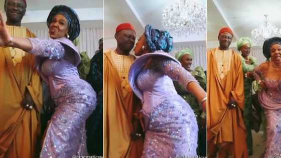 "Mother of the bride wan carry belle": Nigerian woman shakes her waist, dances sweetly at daughter's wedding