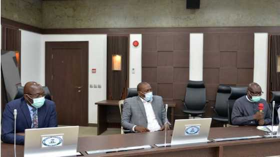 Yanzu-Yanzu: Gwamna ya haramtawa ma'aikata zuwa aiki har sai sunyi riga-kafin korona