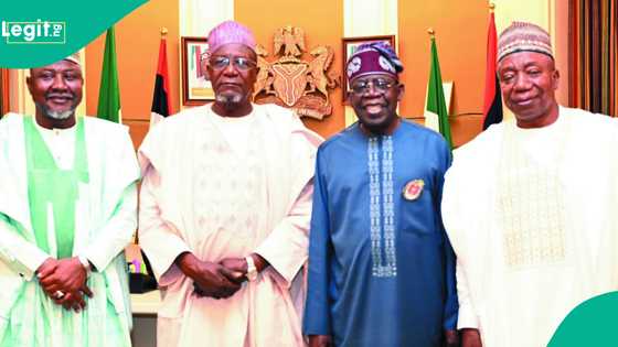 Shugaba Tinubu ya shawo kan sanatocin PDP 3, za su sauya sheƙa zuwa APC