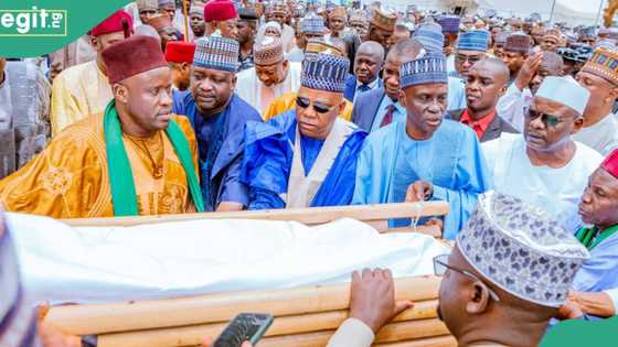 Allahu Akbar: An yi jana'izar mahaifin sanatan Arewa, Shettima da sanatoci sun halarta