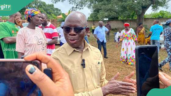 Oshiomhole speaks on Edo guber election, makes fresh demands on women participation, video emerges