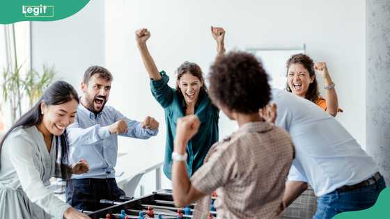 25+ fun games to play when hosting an event to keep your guests engaged
