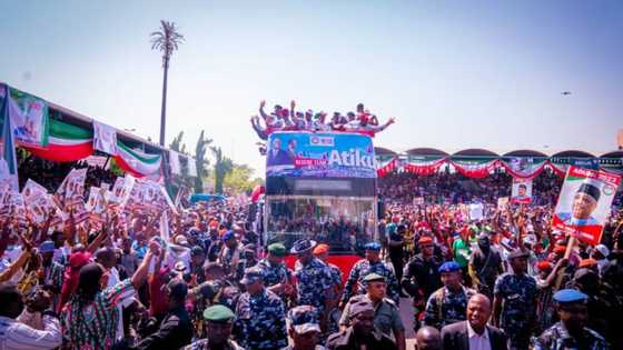 Rikicin Cikin Gida Ya Kudundune APC, PDP Daf da Zaben Gwamnoni a Jihohi 12