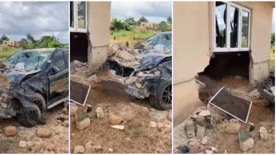 Cash wash man crashes client's Benz in Edo state while driving it to buy soap, video sparks massive reactions