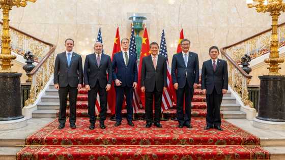 Asian markets extend gains as China-US talks head into second day