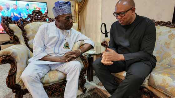 'Dan takaran 2023 Ya yi Sabon Zama da Obasanjo, An yi Kus-kus 'a kan batun kasa'