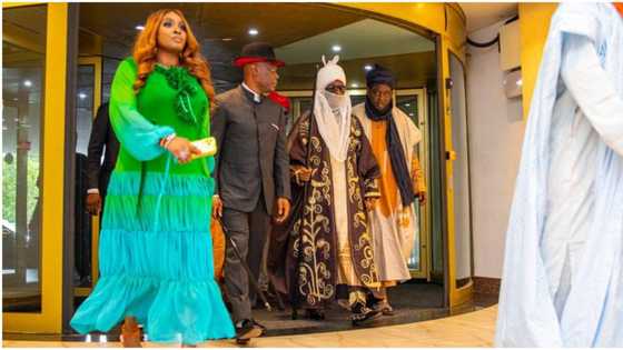 Sanusi makes royal entry into Lagos Dinner amid fresh talks on Kano throne, photos emerge