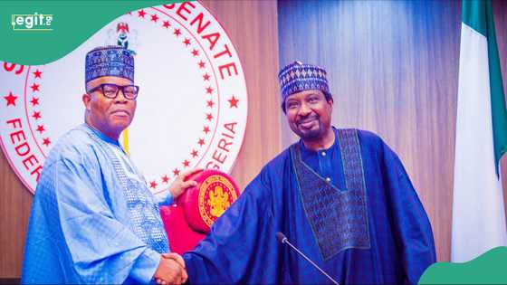 Cacar baki ta kaure tsakanin Akpabio da Barau da aka zo tantance wani tsohon sanata