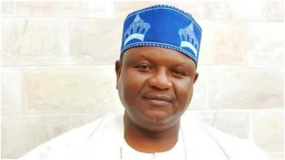 Stunning moment as APC chairman to be crowned king in top southwest state