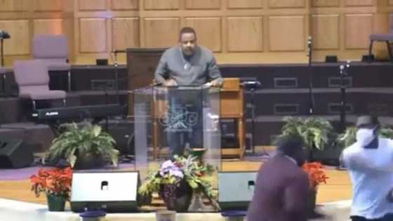 Young man walks to the front seat and fights pastor during service in church in viral video
