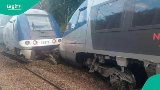 Breaking: Train carrying over 150 people derails as details emerge