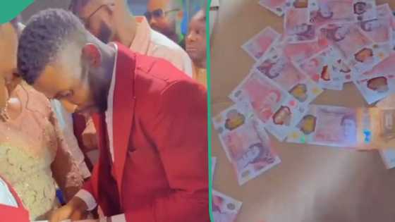 "Fear Igbo men": Iheanacho and Chukwueze spray foreign currencies at wedding, video emerges