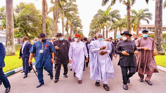 Jam’iyyar PDP na shirin tarwatsewa yayinda karin wasu gwamnoni ke barazanar komawa APC