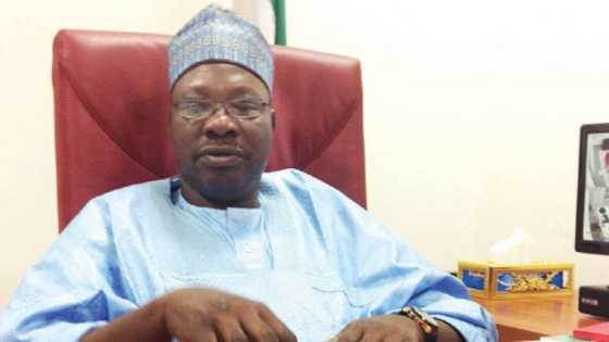 Da duminsa: APC ta yi babban kamun wani sanata, PDP na bakin cikin rasa shi