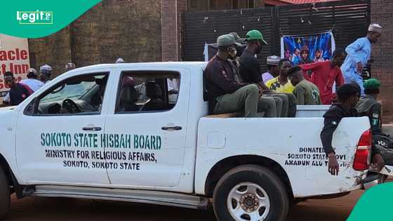Yaki da badala: Hisbah ta shiga otel a Sokoto, ta kama maza da mata