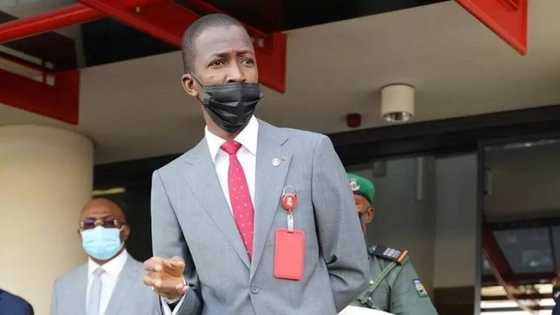 Cikakken bayani: EFCC ta kwato N152bn da $386m daga mahandama a 2021