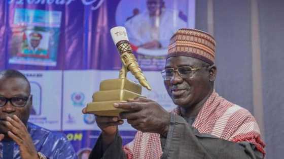 Shugaba Buhari Ya Karrama Buratai Da Babban Lambar Yabo Na Kasa