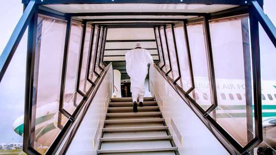 After closed-door meeting with APC governors, Buhari departs Abuja