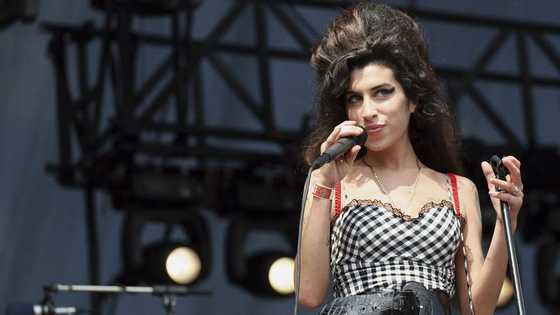 Amy Winehouse: biographie d’une chanteuse princesse de la soul